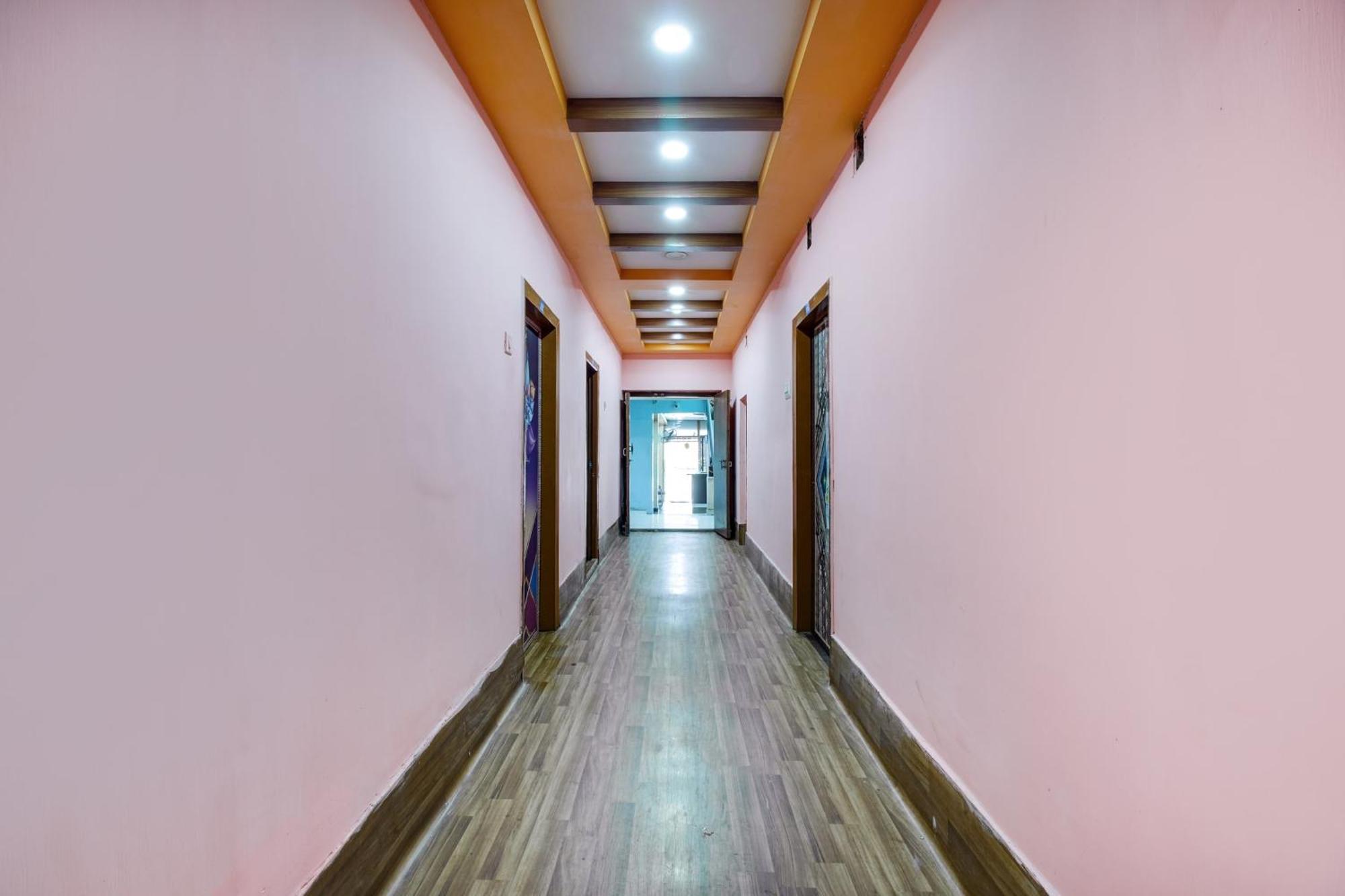 Hotel O Sri Krishna Residency Tikkavanipalem Экстерьер фото